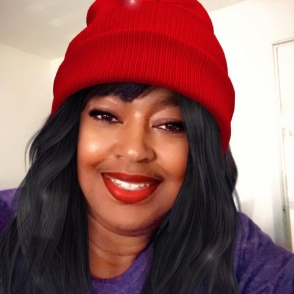 Meet your Posher, Shelmira - Picture 1 of 1